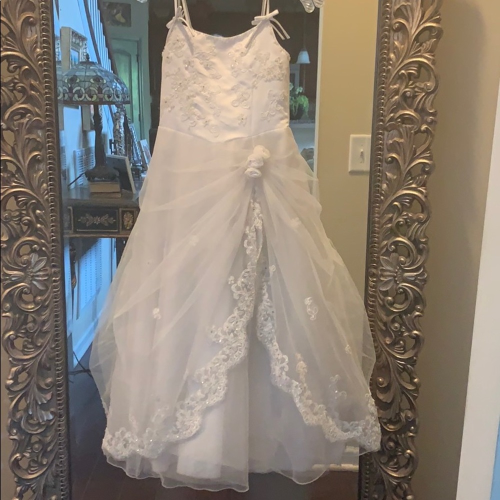 Girls bridesmaid / flower girls dress